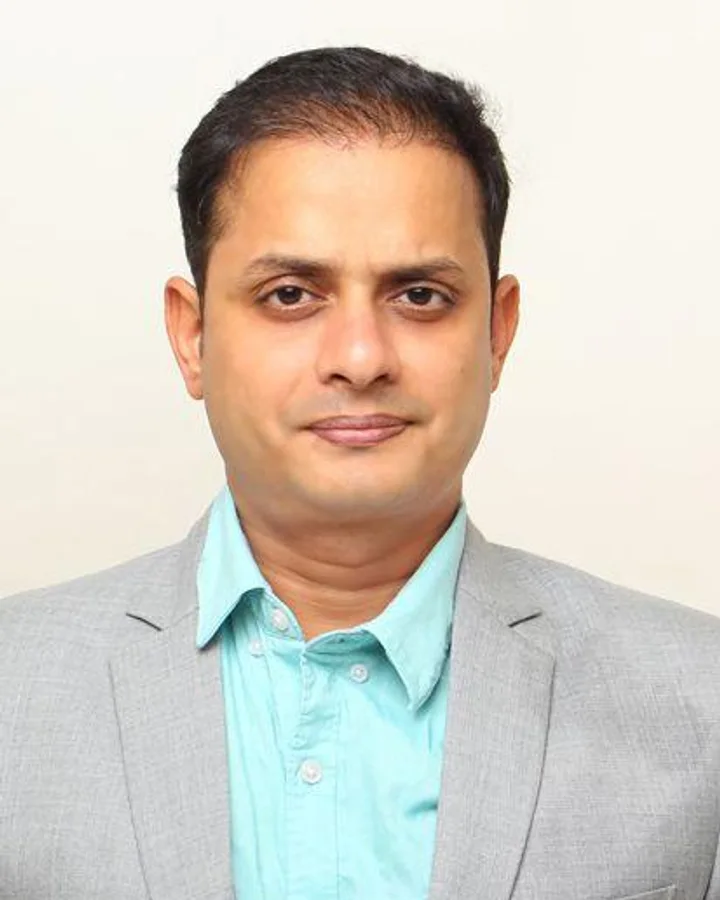 Dr Narendra Jha